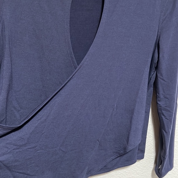 Old Navy Active Navy Blue Long Sleeve Open Back Thumb Holes Top Sweatshirt PS - Picture 4 of 7